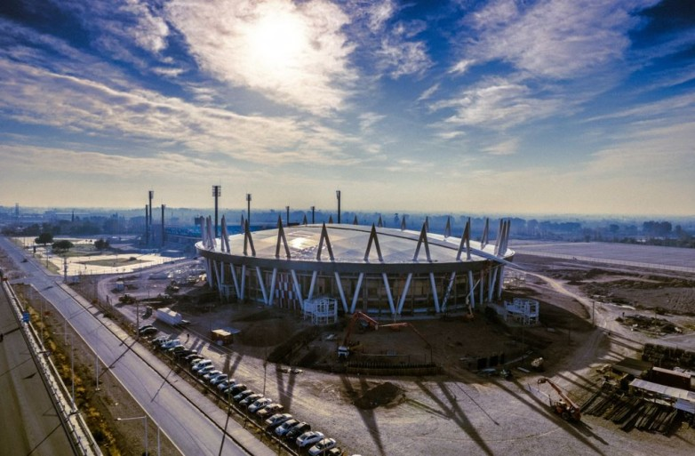 El nuevo velódromo cubierto recibirá a seis mil personas. En el centro habrá una pista de juego apta para la realización de decenas de deportes, lo que transformará a la obra en un estadio multideportivo. Prensa y Comunicación.