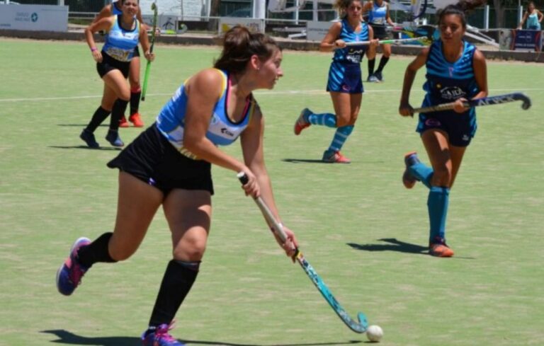 San Juan sigue demostrando su talento en el deporte. Recientemente, la Federación Argentina de Hockey Social sobre Césped y Pista convocó a siete sanjuaninos para integrar la Selección Argentina en el Torneo Sudamericano 2024, que se disputará en Mendoza del 31 de octubre al 3 de noviembre.