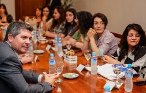 El gobernador de San Juan, Marcelo Orrego, recibió a las 19 mujeres representantes de los departamentos de la provincia que aspiran a convertirse en Emprendedora del Sol.