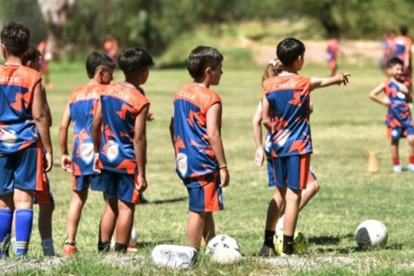 SAN JUAN FOMENTA EL TALENTO JUVENIL EN EL FÚTBOL CON UN CAMPUS DEPORTIVO