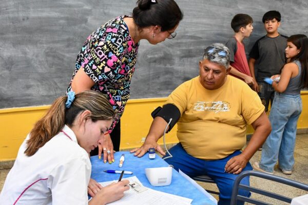 SAN JUAN REALIZA OPERATIVO INTEGRAL DE SALUD EN ZONAS VULNERABLES