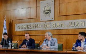 La Obra Social Provincia (OSP) lanzó su nuevo sitio web junto con herramientas de receta electrónica y carnet digital, marcando un hito en la modernización de los servicios de salud en la provincia. Este avance fue desarrollado en conjunto con el Ministerio de Salud y la Secretaría de Transformación Digital.