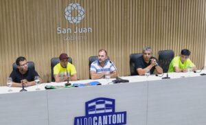 San Juan será el escenario de una emocionante velada boxística este viernes 20 de diciembre a las 19:00, en el Estadio Aldo Cantoni. Durante la conferencia de prensa previa, llevada a cabo en la Sala de Prensa "Dante Pantuso", se destacó el nivel de los combates que tendrá lugar.