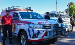 El mediodía de este jueves, los vecinos del Lote Hogar 11 en Chimbas, San Juan, se vieron conmocionados tras el hallazgo de un hombre sin vida en la vía pública. El sujeto, cuya identidad no fue revelada, no presentaba signos vitales, por lo que se notificó a las autoridades.