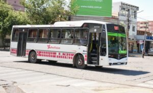 El Ministerio de Gobierno de San Juan anunció que a partir del lunes 10 de febrero se habilitará nuevamente el uso del boleto escolar y docente en toda la provincia. Esta medida busca garantizar el acceso al transporte público para estudiantes y trabajadores de la educación antes del inicio del ciclo lectivo.