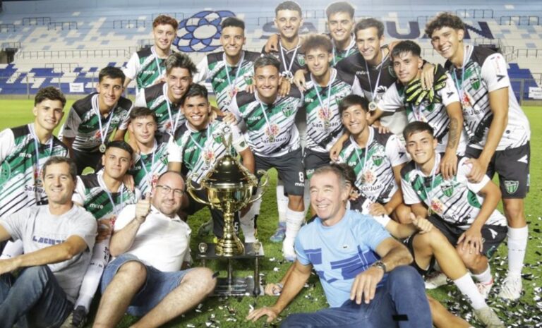 En una final vibrante, San Martín de San Juan se impuso 2-1 ante Marquesado y se consagró campeón de la séptima edición de la Copa Rivadavia. El partido se disputó el 15 de febrero en el Estadio San Juan del Bicentenario.