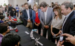 Con un gran evento en el Centro Cultural Conte Grand, finalizó la edición 2025 de Verano Tech, el programa que promueve el aprendizaje de nuevas tecnologías y que este año reunió a más de 400 participantes en San Juan.