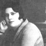 San Juan fue cuna de un hito en la historia política de Latinoamérica: la primera mujer en ocupar el cargo de intendenta en la región fue Eva Araya de Collado, designada en 1927 para liderar el distrito de Calingasta.