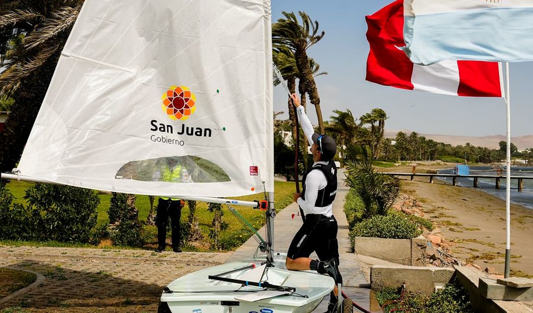 El sanjuanino Mateo Maldonado participó en el Campeonato Sudamericano ILCA7 2025 ILCA Central & South American Championships, organizado por la Federación Peruana de Vela y fiscalizado por la World Sailing, disputado en Paracas, Perú.