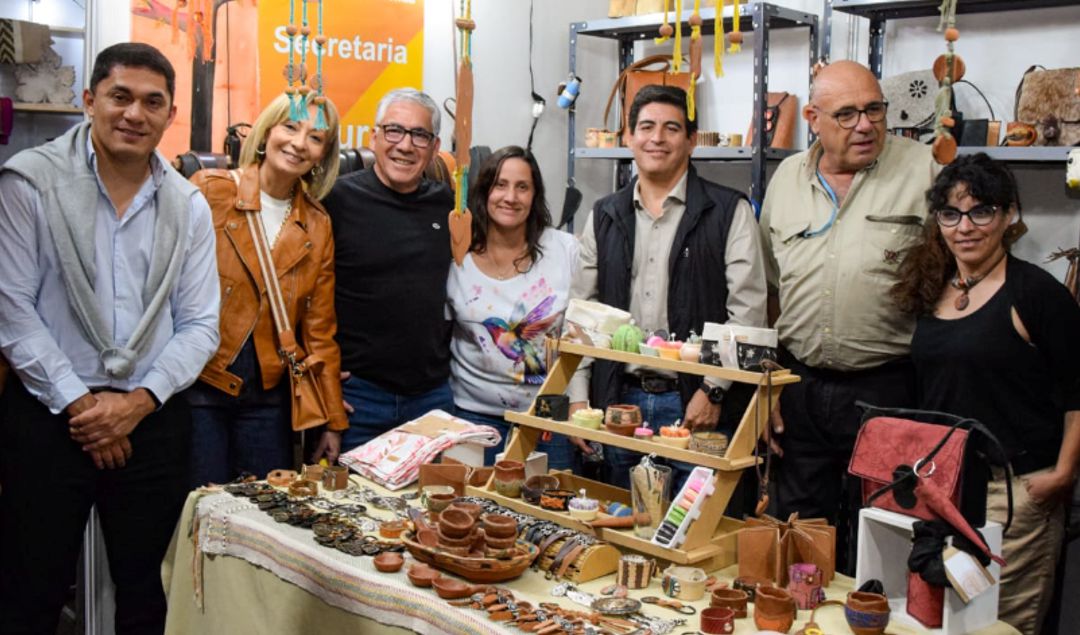 San Juan es nuevamente sede de uno de los eventos culturales más importantes del país: la 30ª Feria Internacional de Artesanías, que se lleva a cabo del 1 al 11 de mayo en el Costanera Complejo Ferial. Más de 300 artesanos nacionales e internacionales exponen sus creaciones.