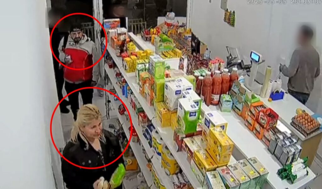 Un hecho de robo en un pequeño almacén del departamento Rawson, en la provincia de San Juan, ha generado indignación en redes sociales. El propietario del comercio decidió difundir un video captado por las cámaras de seguridad del local, con el objetivo de dar con el paradero de una mujer y su marido, quienes simularon ser clientes para cometer el ilícito.
