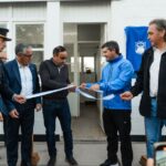 El gobernador Marcelo Orrego inauguró este martes el nuevo Destacamento de Bomberos Nº8 en la localidad Las Flores, del departamento Iglesia. Esta nueva base operativa refuncionaliza el antiguo puesto policial y fortalece la respuesta ante emergencias en el norte sanjuanino.