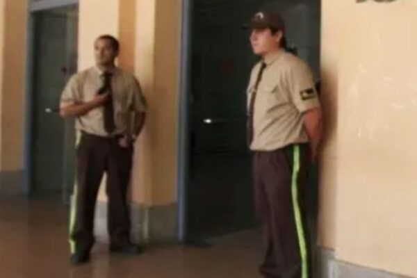 CRECE EL MALESTAR EN SAN JUAN POR LA ADJUDICACIÓN EXCLUSIVA DE LA VIGILANCIA ESCOLAR A UNA SOLA EMPRESA