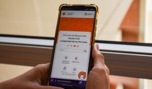 La Dirección del Registro del Estado Civil y Capacidad de las Personas de San Juan ha lanzado un portal web con el objetivo de modernizar y agilizar la gestión de trámites. El sistema está diseñado para brindar accesibilidad y eficiencia, permitiendo a los ciudadanos realizar múltiples gestiones desde la comodidad de sus hogares.