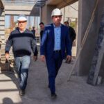 El gobernador Marcelo Orrego supervisó los avances de la construcción del nuevo edificio de la EPET 4 en Capital. La obra, con un 40 % de avance, está financiada íntegramente con fondos provinciales y representa una inversión de más de $460 millones.