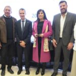 En el marco del Año Internacional de las Cooperativas, el Gobierno de San Juan distinguió a diez cooperativas por su destacada gestión y compromiso con los valores del asociativismo. La entrega fue realizada por la Dirección de Asociativismo del Ministerio de Familia y Desarrollo Humano. Las entidades reconocidas abarcan diversos rubros: educación, edificación, producción agrícola y hasta música.