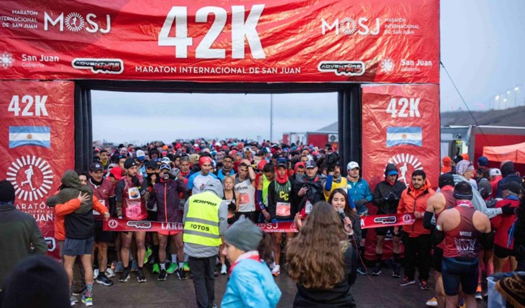 San Juan vivió una verdadera fiesta del deporte con la 9na edición de su tradicional Maratón. A pesar del frío, más de 4.500 atletas participaron en las distintas categorías, en una jornada que unió a familias, corredores profesionales y aficionados.