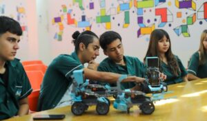 La provincia de San Juan presentó el programa “Despierta tu Talento Digital”, una iniciativa que busca formar a niños y jóvenes de entre 9 y 18 años en habilidades digitales clave, vinculadas con sectores productivos como la agroindustria, la minería y las energías renovables. Las inscripciones abren el 4 de agosto con cupo limitado.