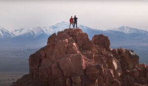 El Ministerio de Turismo, Cultura y Deporte presentó su agenda de invierno 2025 con una nutrida campaña turística que incluye actividades culturales, deportivas y gastronómicas en toda la provincia. La propuesta invita a redescubrir San Juan desde una perspectiva emocional y multisensorial.