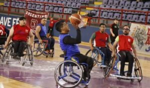 El equipo de básquet adaptado “Las Águilas San Juan” se prepara para disputar la tercera fecha de la Liga Federal de Básquet en Silla de Ruedas, que se desarrollará este fin de semana en San Martín, Mendoza. La delegación provincial representará a San Juan en un certamen que reúne a los mejores equipos de la zona Cuyo.