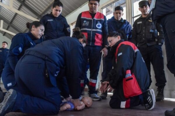 CAPACITACIÓN EN PRIMEROS AUXILIOS PARA EFECTIVOS DE SEGURIDAD