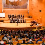 En el marco del Día del Niño, el Coro Nuevos Vientos y la Orquesta Escuela Municipal de Albardón invitan a la comunidad a disfrutar de un concierto en el Auditorio Juan Victoria. La cita será el martes 19 de agosto a las 21 horas, con un repertorio pensado para toda la familia.