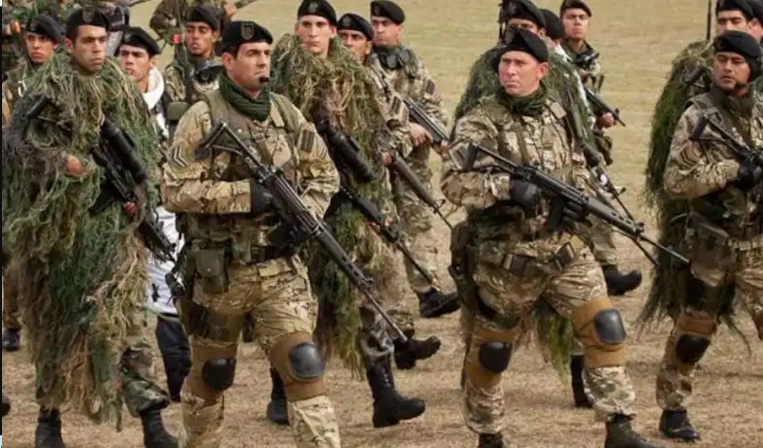 El Regimiento de Infantería de Montaña 22 “Teniente Coronel Juan Manuel Cabot” anunció que realizará ejercicios militares con munición de guerra en el Campo Militar General Sarmiento, en Marquesado, departamento de Rivadavia. Las maniobras se llevarán a cabo entre el 5 y el 20 de agosto, de 7:30 a 20:00.