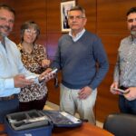 El Ministerio de Salud de San Juan adquirió un otoemisor para el área de fonoaudiología de las Unidades Sanitarias Móviles, con el objetivo de garantizar el screening auditivo obligatorio en recién nacidos. La medida responde a un relevamiento que detectó la falta de estudios básicos en un alto porcentaje de niños.