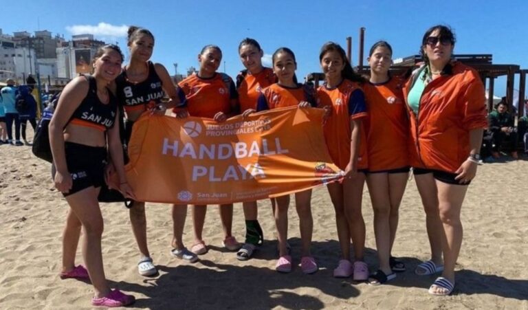 Entre el 29 de septiembre y el 5 de octubre se desarrollarán en Mar del Plata los Juegos Deportivos Nacionales Evita Juveniles 2025, que reunirán a más de 8.000 participantes de todo el país. San Juan dirá presente con una delegación de 360 personas, integrada por 273 deportistas, 79 acompañantes y 8 integrantes del staff.