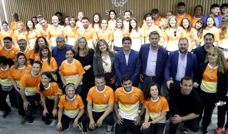 El próximo 24 de septiembre dará inicio una nueva edición de los Juegos Intercolegiales de San Juan, que se extenderán hasta el 31 de octubre y reunirán a más de 20.000 estudiantes de los 19 departamentos. La presentación oficial se realizó en el Estadio Aldo Cantoni, con la participación de autoridades provinciales y representantes del ámbito educativo.