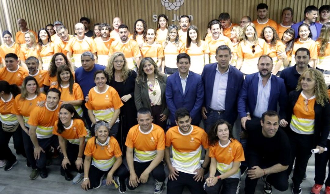 El próximo 24 de septiembre dará inicio una nueva edición de los Juegos Intercolegiales de San Juan, que se extenderán hasta el 31 de octubre y reunirán a más de 20.000 estudiantes de los 19 departamentos. La presentación oficial se realizó en el Estadio Aldo Cantoni, con la participación de autoridades provinciales y representantes del ámbito educativo.