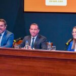 En el Auditorio Eloy Camus del Centro Cívico se lanzó oficialmente el Nutripack “Nutriendo tu Desarrollo”, una estrategia destinada a mejorar la alimentación de niños y niñas de entre 2 y 4 años. La propuesta, a cargo de la Dirección de Materno Infancia, apunta a una población de entre 8.000 y 12.000 menores sin cobertura explícita de salud, especialmente en situación de vulnerabilidad socioeconómica.