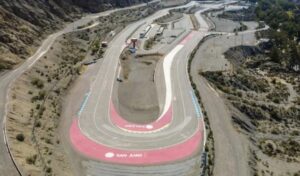 El autódromo Eduardo Copello, conocido como “El Zonda”, volverá a abrir sus puertas los días 10, 11 y 12 de octubre, marcando el regreso de la actividad automovilística a San Juan después de seis años. La última competencia se realizó en septiembre de 2019 con el Súper TC 2000, y el evento coincidirá con el 58° aniversario de este emblemático circuito.