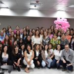 Bajo la consigna “El poder de la prevención”, más de 50 mujeres participaron de un encuentro organizado por Obra Social Provincia, destinado a promover la detección temprana y el cuidado integral de la salud femenina.