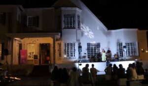 El próximo sábado 11 de octubre, desde las 19 horas, el Chalet Cantoni-Casa Cultural será escenario de la tercera edición de “Vibra Alterna”, un festival gratuito que se consolida como una plataforma esencial para la música en vivo y la visibilidad de las bandas emergentes de San Juan y del país.
