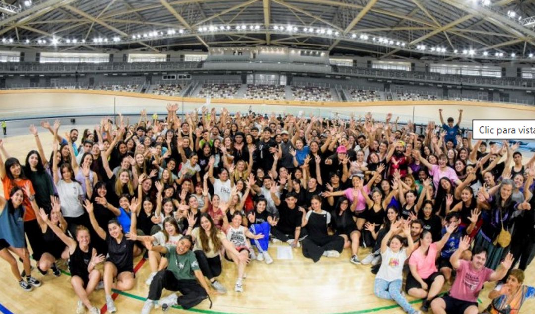 Con gran entusiasmo, más de 300 artistas sanjuaninos comenzaron los ensayos para el show central del Velódromo Vicente Chancay, que se presentará los días 20, 21 y 22 de noviembre en el marco de la Fiesta Nacional del Sol 2025.