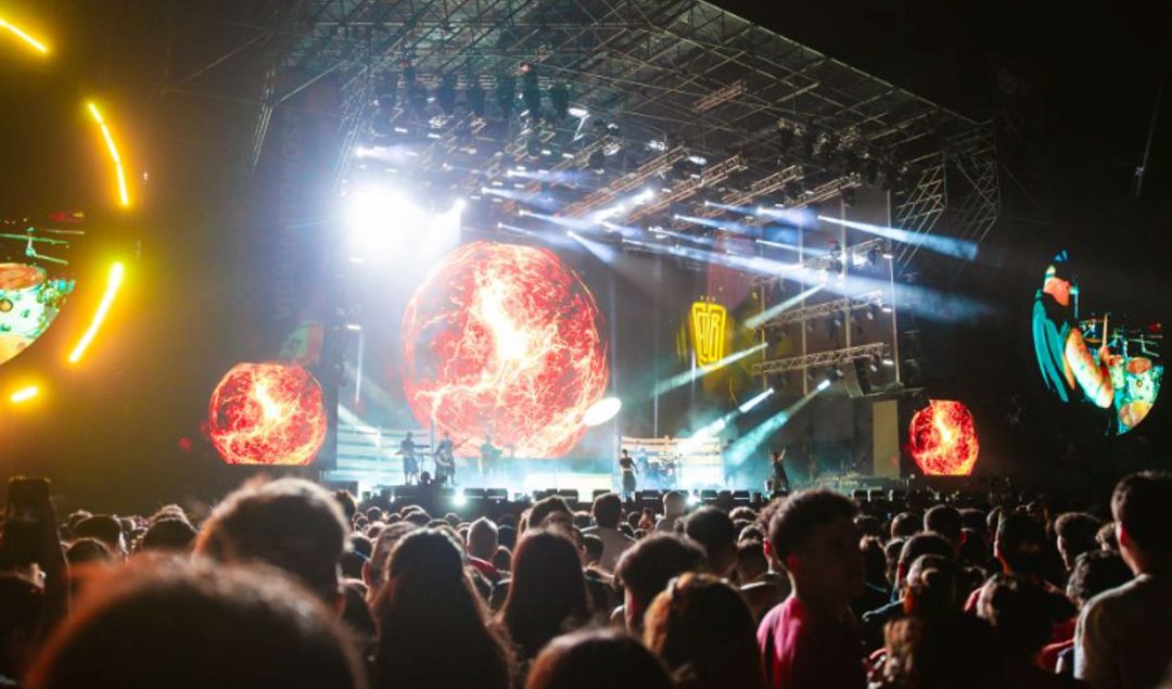 Cinco artistas sanjuaninos que representaron a la provincia en el programa La Voz regresarán a los escenarios locales con presentaciones destacadas en la Fiesta Nacional del Sol 2025. William Heredia, Eduardo Desimone, Walter Vilches, Mateo Pintor y Jaime Muñoz serán parte del line up oficial y actuarán en el Estadio del Bicentenario a lo largo de las tres noches principales del evento.