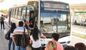 La RedTulum confirmó que los colectivos circularán durante las jornadas del 25 de diciembre y el 1 de enero en la provincia de San Juan. La medida busca garantizar la movilidad de los sanjuaninos en fechas clave de celebración y fue definida tras acuerdos alcanzados con el sector gremial del transporte.