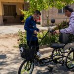 Un total de veinte personas con discapacidad recibieron, entre julio y diciembre de 2025, unidades de transporte adaptadas que les permitirán movilizarse de manera independiente y cumplir con sus actividades laborales y escolares, en el marco del programa provincial “Transporte Inclusivo”.