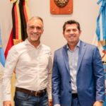 En un encuentro clave para el desarrollo económico y productivo de San Juan, el gobernador Marcelo Orrego mantuvo una reunión protocolar en Casa de Gobierno con el cónsul de Alemania en Mendoza para la región Nuevo Cuyo, Andreas Vollmer. La visita tuvo como eje central la minería y la búsqueda de socios estratégicos para asegurar el suministro de materiales críticos destinados a la industria europea.