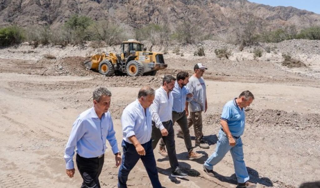 El gobernador de San Juan, Marcelo Orrego, firmó en Buenos Aires una serie de convenios con el Gobierno Nacional que permitirán ejecutar importantes obras de seguridad vial en rutas nacionales que atraviesan la provincia, con foco en el departamento Iglesia y accesos estratégicos del Gran San Juan.