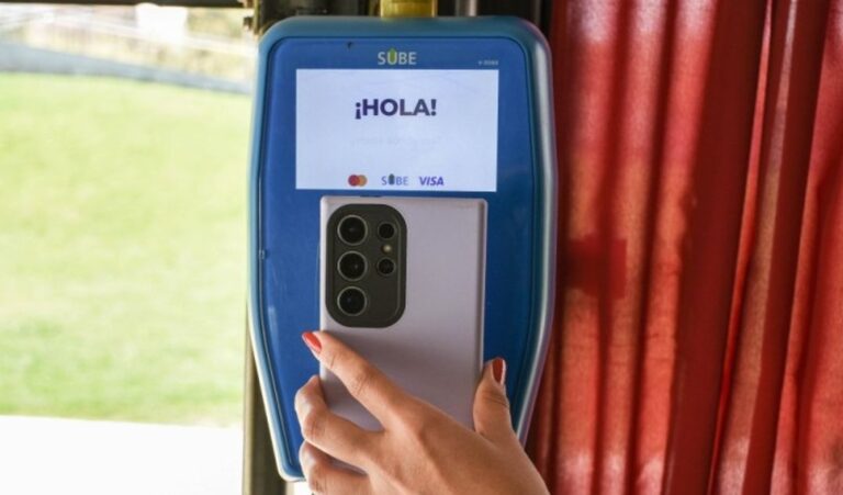 El Ministerio de Gobierno, a través de la Secretaría de Tránsito y Transporte, informó cómo registrar la tarjeta SUBE para acceder a sus beneficios y proteger el saldo en caso de pérdida o robo. El trámite también permite consultar movimientos y obtener tarifas sociales vigentes.