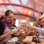 Con el objetivo de seguir posicionando los productos sanjuaninos en mercados nacionales, el Ministerio de Producción, Trabajo e Innovación invitó a bodegas y elaboradores gourmet a participar de la Expo Delicatessen & Vinos 2026.