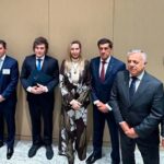 El gobernador de San Juan, Marcelo Orrego, participó de la apertura de Argentina Week, un evento internacional organizado con el objetivo de atraer inversiones extranjeras y fortalecer los vínculos económicos entre el país y el mundo. La actividad reunió a importantes referentes del sector financiero y empresarial interesados en conocer las oportunidades productivas que ofrece la Argentina.