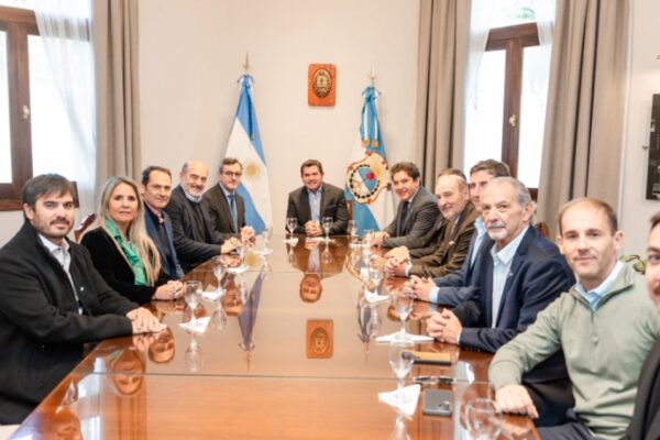 MARCELO ORREGO RECIBIÓ AL PRESIDENTE DE LA UIA PARA FORTALECER EL DESARROLLO INDUSTRIAL