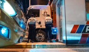 A una semana de la firma del convenio entre el gobernador de San Juan, Marcelo Orrego, y el gobernador de Mendoza, Alfredo Cornejo, ambas provincias continúan fortaleciendo el trabajo coordinado en materia de seguridad. El acuerdo permitió avanzar en controles unificados y operativos conjuntos sobre corredores estratégicos y accesos interprovinciales.