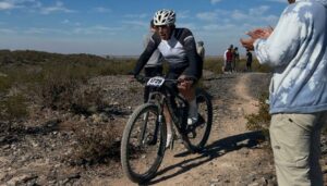 La tercera fecha del Campeonato Sanjuanino de Mountain Bike tuvo como escenario el Parador Difunta Correa, donde se disputó una nueva edición de la tradicional Clásica Nikizanga. La competencia reunió a hombres y mujeres de distintas edades en una jornada marcada por el deporte y el contacto con los paisajes característicos de San Juan.