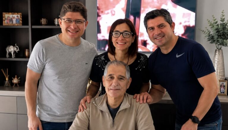 En el marco de la celebración del Día del Padre, el gobernador de San Juan, Marcelo Orrego, compartió un emotivo mensaje en el que recordó a su padre y destacó la importancia de la paternidad como uno de los vínculos más significativos de la vida.