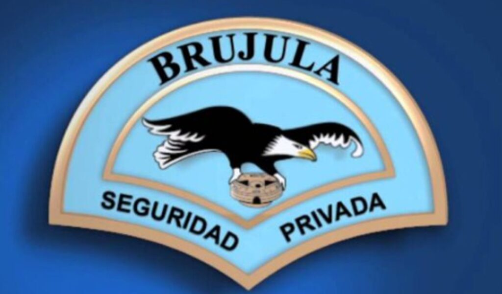 Finalmente, se resolvió el conflicto laboral que afectaba a los vigiladores de la empresa de seguridad Brújula en San Juan, quienes habían sido desvinculados por no contar con el secundario completo. Tras las gestiones gremiales realizadas por el referente Claudio Tapia, con el asesoramiento del abogado laboralista Pablo Mattar y la buena predisposición del Ministerio de Seguridad, los trabajadores fueron reincorporados a sus puestos de trabajo.